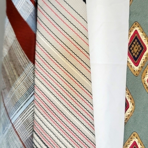 Vintage Tie Bundle - Picture 10 of 11